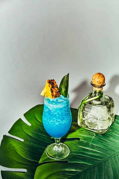 COOL OFF THIS SUMMER WITH PATRÓN FROZEN COCKTAILS 