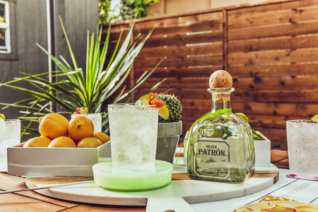 PATRÓN TEQUILA HELPS MARGARITA LOVERS PERFECT THEIR AT-HOME BARTENDING SKILLS WITH THE PATRÓN MARGARITA SMART COASTER BY BARSYS 