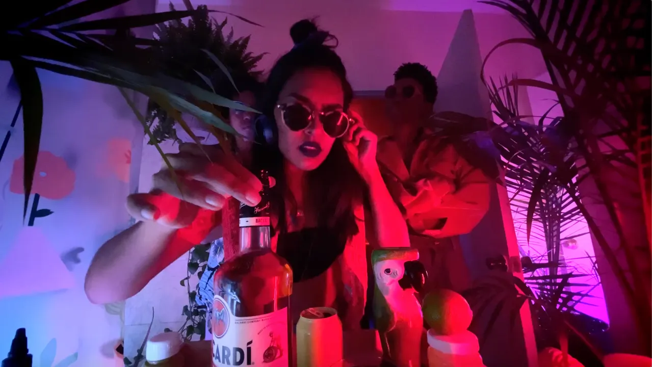 BACARDÍ RUM LAUNCHES NEW DIGITAL SPOT - BACARDÍ ROOMMATES!