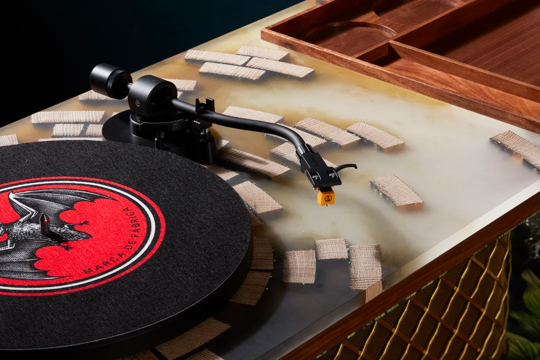 BACARDÍ® LAUNCHES LIMITED-EDITION
 ‘MIXING CONSOLE’ HAND CRAFTED FROM CARIBBEAN RUM BARRELS FOR THE ULTIMATE AT-HOME CHRISTMAS CELEBRATION