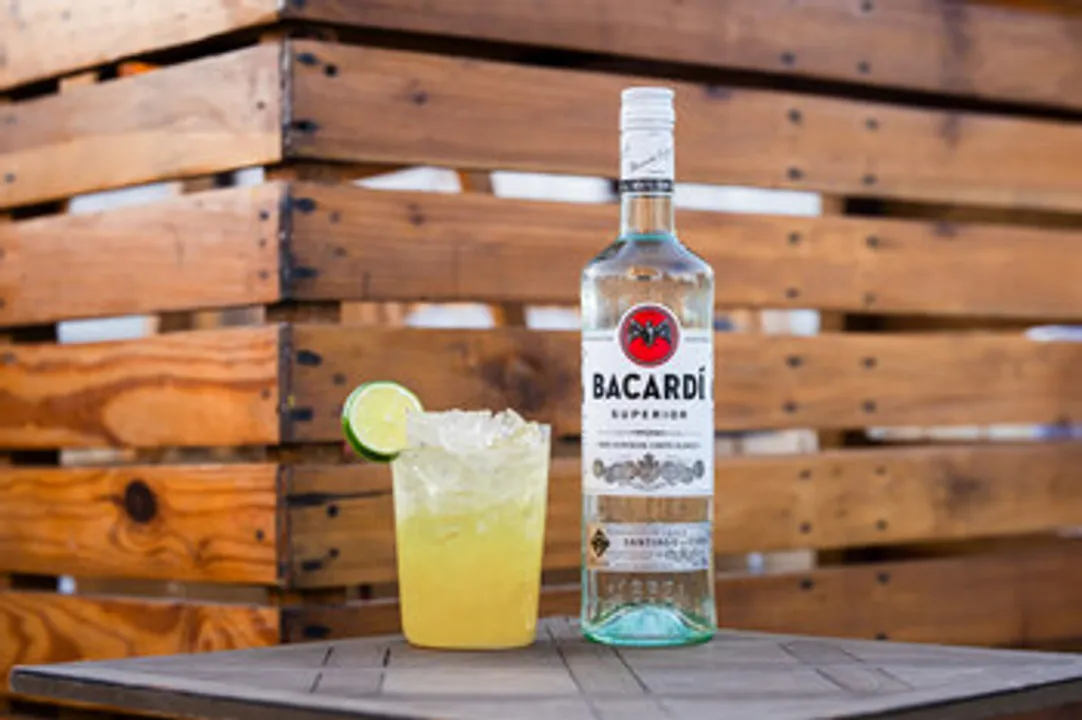 BACARDI_Camila_Cabello_I_LUV_IT_Punch_Superior.jpg