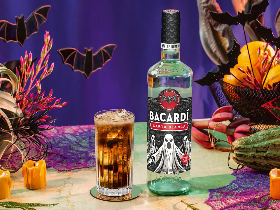 FY27_Bacardi_Halloween_CartaBlanca_LTO_Cocktail_BacardiCoke_1L_1600x1200px.jpg