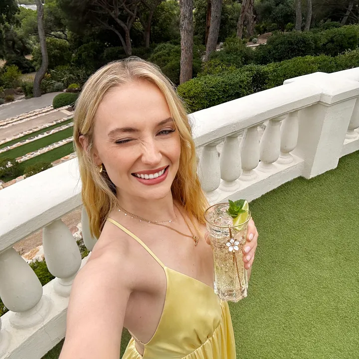 ST-GERMAIN LIQUEUR ANNOUNCES NEW COLLABORATION WITH ACTRESS SOPHIE TURNER TO CELEBRATE THE COCKTAIL OF THE SUMMER: THE ST-GERMAIN HUGO SPRITZ