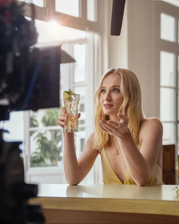 ST-GERMAIN LIQUEUR ANNOUNCES NEW COLLABORATION WITH ACTRESS SOPHIE TURNER TO CELEBRATE THE COCKTAIL OF THE SUMMER: THE ST-GERMAIN HUGO SPRITZ
