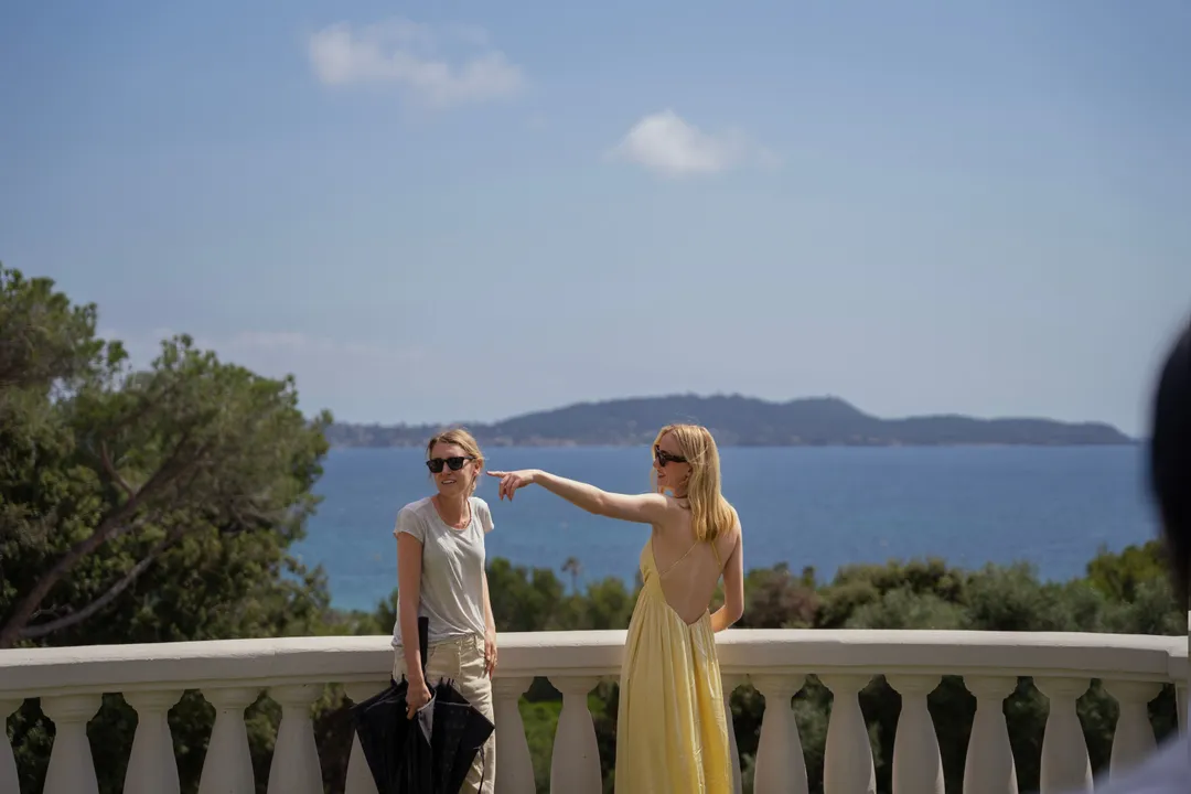 ST-GERMAIN LIQUEUR ANNOUNCES NEW COLLABORATION WITH ACTRESS SOPHIE TURNER TO CELEBRATE THE COCKTAIL OF THE SUMMER: THE ST-GERMAIN HUGO SPRITZ