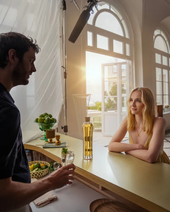 ST-GERMAIN LIQUEUR ANNOUNCES NEW COLLABORATION WITH ACTRESS SOPHIE TURNER TO CELEBRATE THE COCKTAIL OF THE SUMMER: THE ST-GERMAIN HUGO SPRITZ