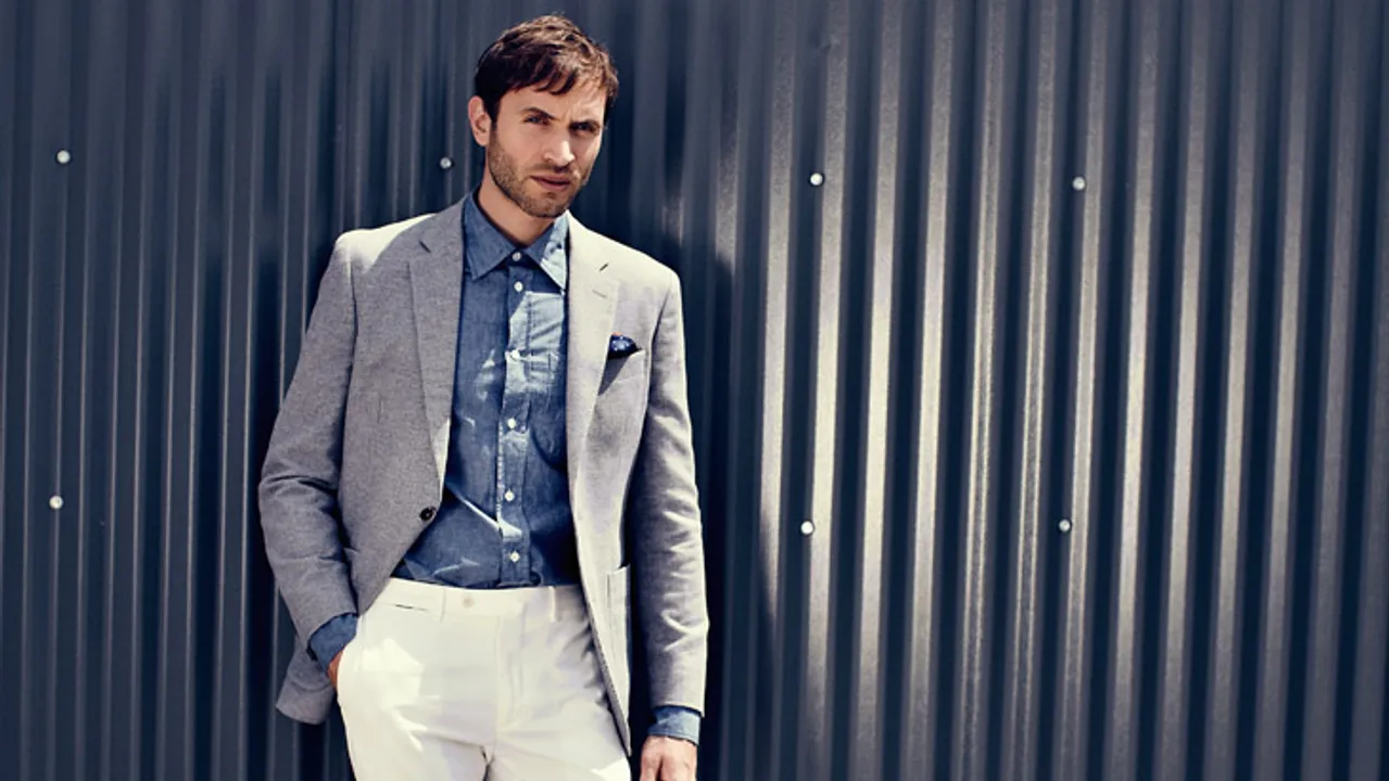 GET THE LOOK: HOW TO DRESS FOR RACE WEEKEND