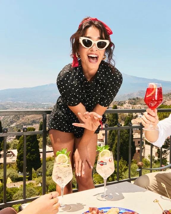 MARTINI brings Simona Tabasco back to Sicily for the ultimate #EuroSummer