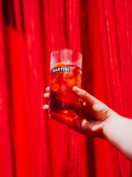 Roma Bar Show 2025: MARTINI® Presenta la Nuova Bottiglia e Celebra MARTINI® Americano con i Più Grandi Nomi Italiani della Mixology Internazionale