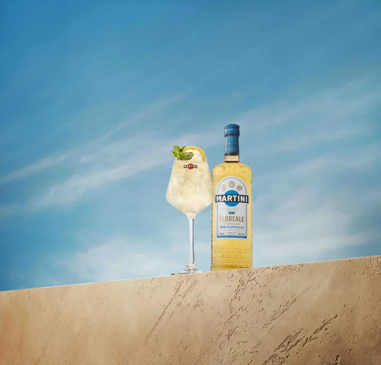 FY27_Martini_DareToBe_FlorealeBottleServe.jpeg