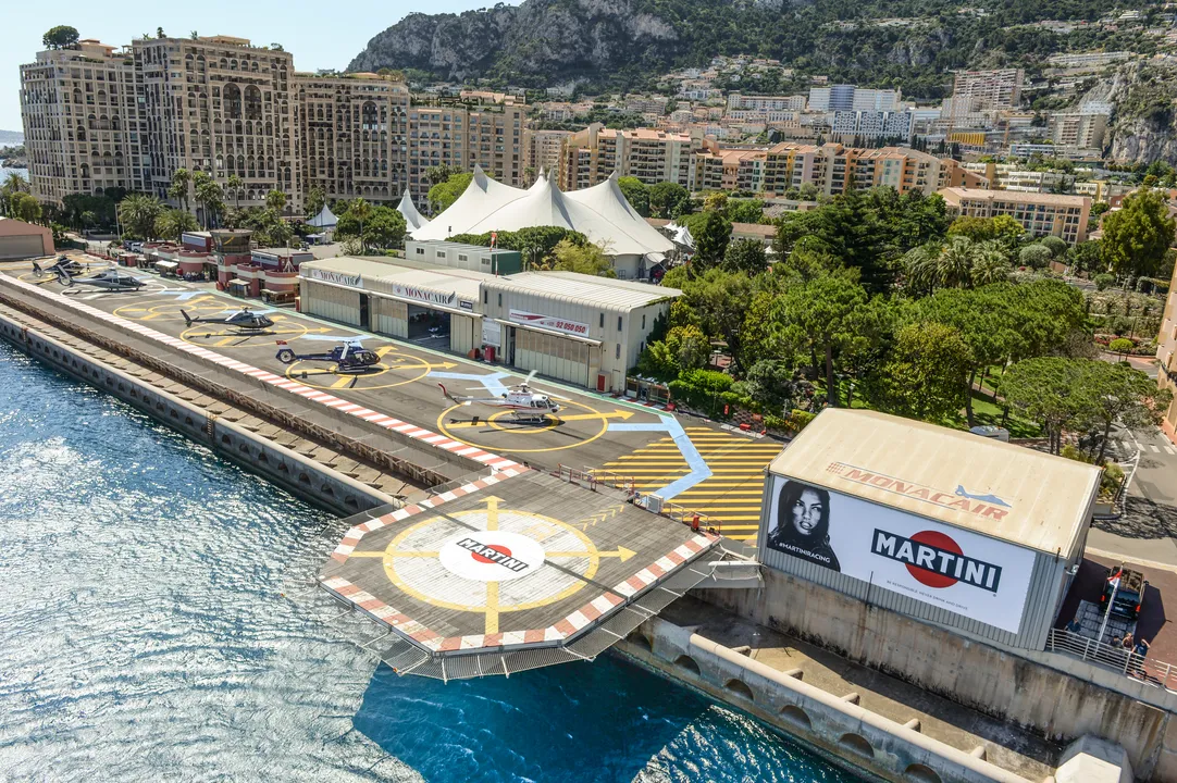 BANNED POSTER GIRL WHO DISTRACTED LEWIS HAMILTON RETURNS TO MONACO