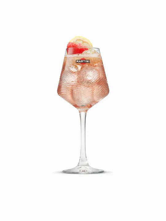 FY27_Martini_DareToBe_RosatoSpritzServe.jpg