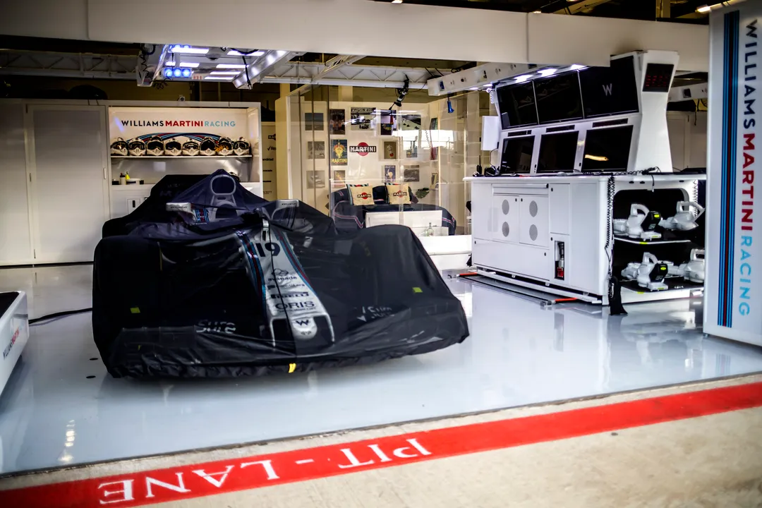 MARTINI® AND AIRBNB OFFER GRAND PRIX FANS THE CHANCE TO SPEND THE NIGHT AT THE WILLIAMS MARTINI RACING GARAGE