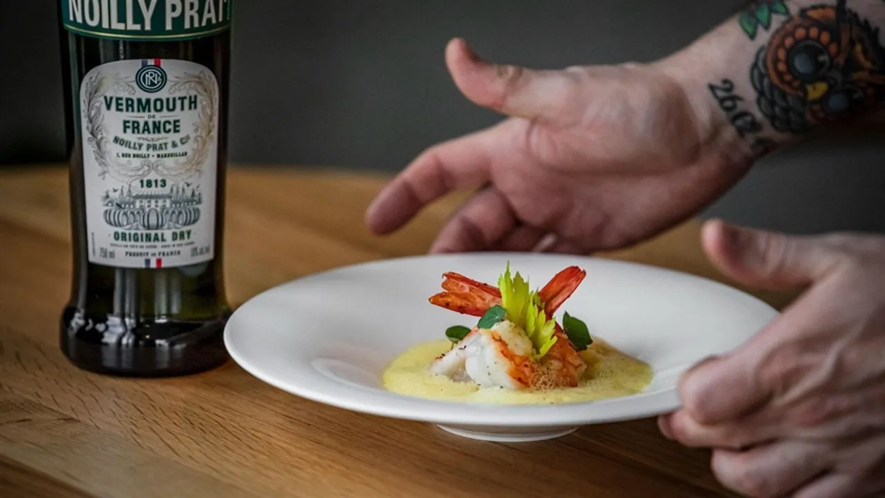 Fest Der Geschmackssinne: Sternekoch Daniel Gottschlich und Noilly Prat Präsentieren Raffinierte Rezeptideen zu Weihnachten