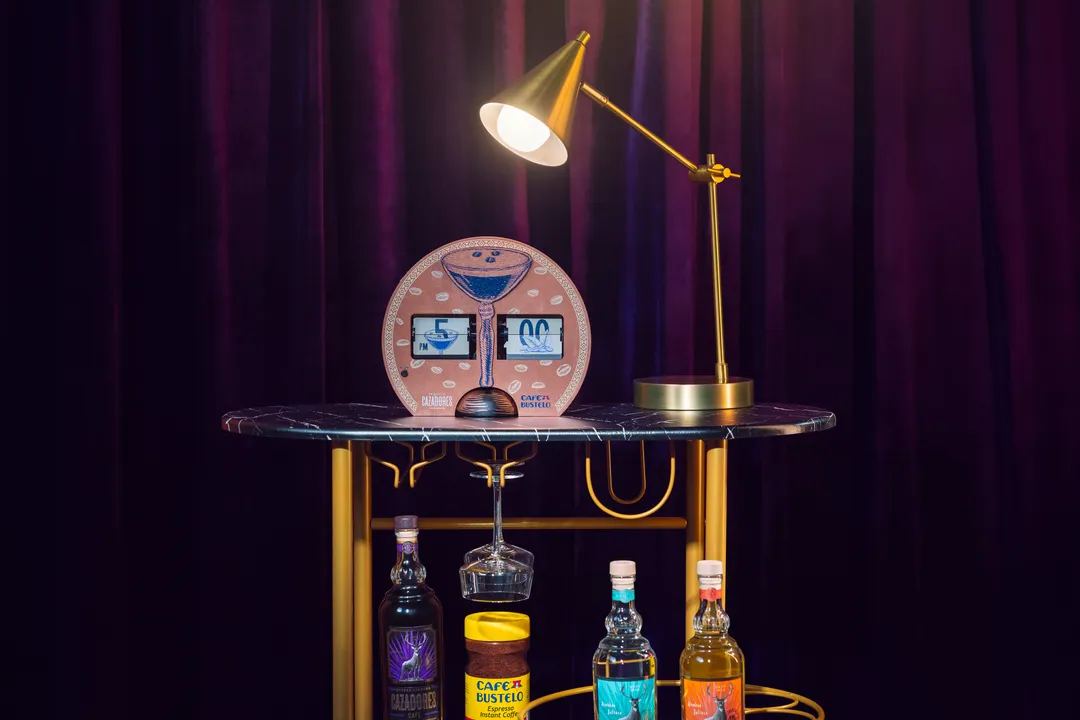 f0b358c7-a997-4d91-ad58-0c128a277a13-Tequila CAZADORES x Café Bustelo_Clock Only.jpg