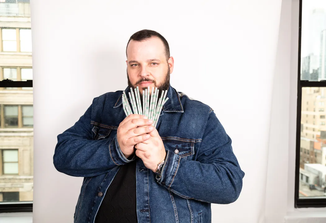 MEAN GIRLS ACTOR DANIEL FRANZESE URGES PLASTIC STRAWS EMOJIS TO BE REMOVED IN LINE WITH WORLD WATER DAY