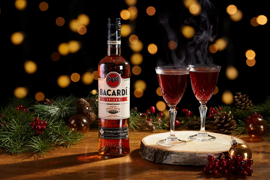 
FORGET MULLED WINE, CAROL SINGING AND A HOUSE FULL OF GUESTS: THIS CHRISTMAS BRITS ARE HOPING FOR COCKTAILS, TIKTOK AND STRONG WIFI, ACCORDING TO NEW RESEARCH
