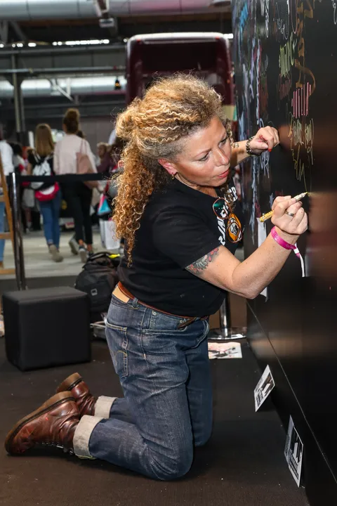 WORLD-FAMOUS PHOTOGRAPHER RANKIN OPENS FIRST EVER GLOBAL ART EXHIBITION WHERE ART IS CREATED LIVE IN REAL TIME 