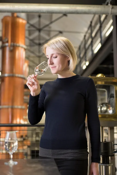 DR. ANNE BROCK OF BOMBAY SAPPHIRE HONOURED AT 2018 CRAFT DISTILLING EXPO
