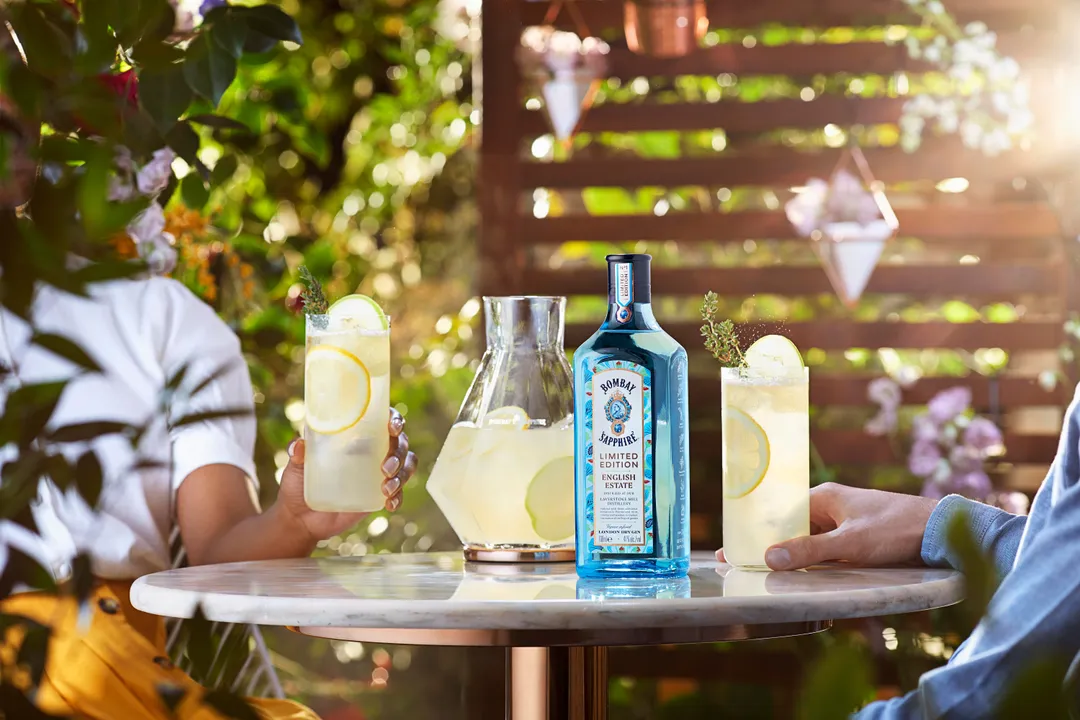 BOMBAY SAPPHIRE LAUNCHES NEW LIMITED EDITION GIN INSPIRED BY THE ENGLISH COUNTRYSIDE IN SUMMERTIME