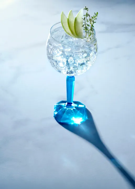 1cf075d9-e3ab-4275-a4c6-483299ad1af3-cocktail pomme thym_V2_HD.jpg