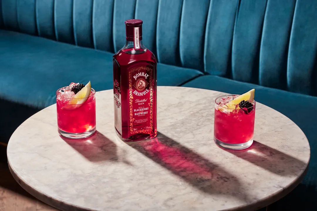 COCKTAILS &amp; CREATE: BOMBAY SAPPHIRE® PARTNERS WITH ARTIST JOEY YU AND MIXOLOGIST FRANCK DEDIEU FOR VIRTUAL MASTERCLASS 