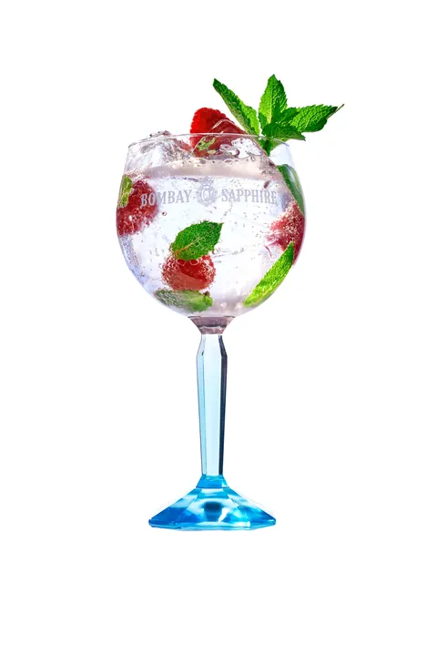 COCKTAILS &amp; CREATE: BOMBAY SAPPHIRE® PARTNERS WITH ARTIST JOEY YU AND MIXOLOGIST FRANCK DEDIEU FOR VIRTUAL MASTERCLASS 