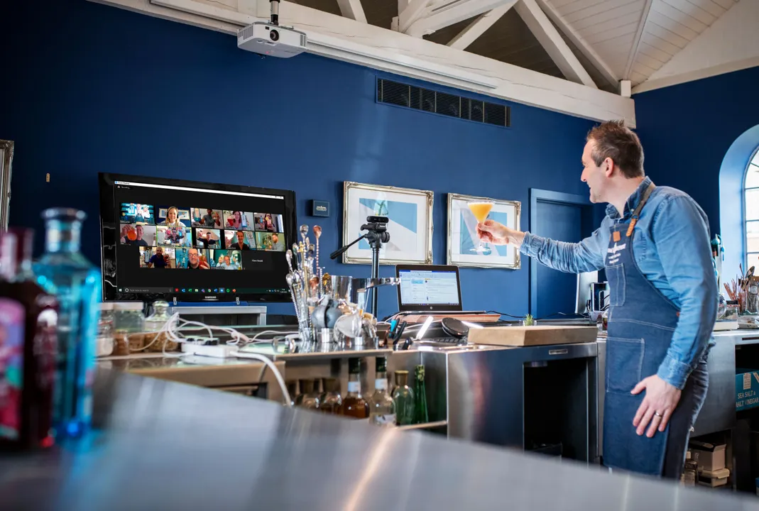 BOMBAY SAPPHIRE® DISTILLERY LAUNCHES VIRTUAL TOURS AND COCKTAIL MASTERCLASSES TO EXPERIENCE THE MAGIC OF LAVERSTOKE MILL AT HOME