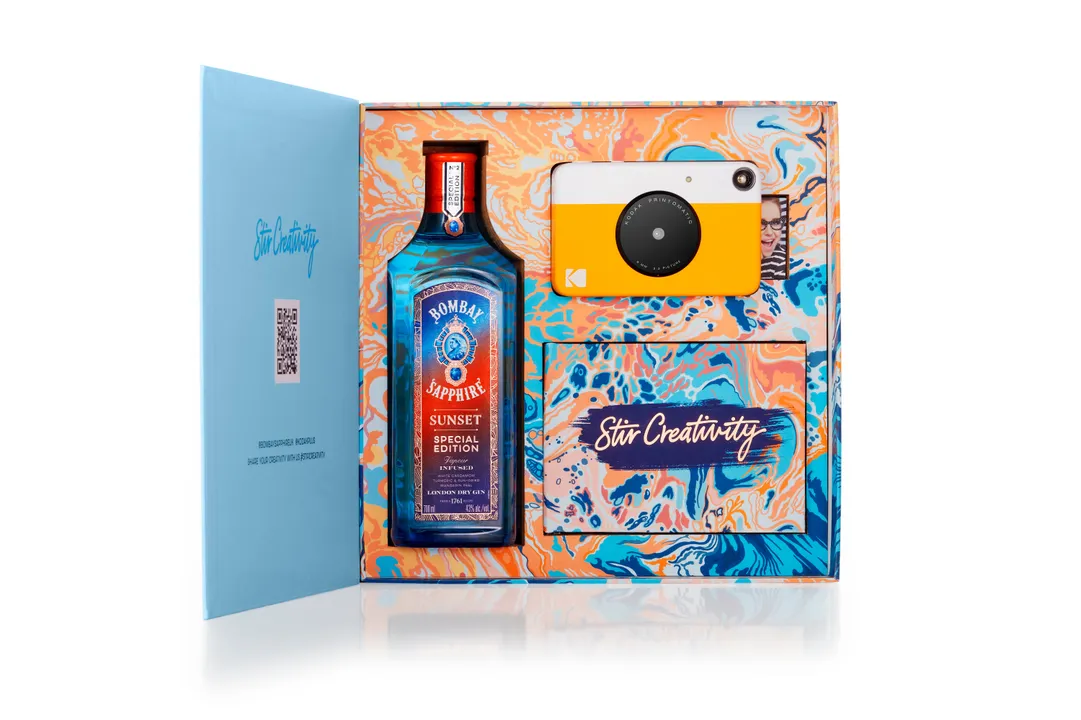 GIVE THE GIFT OF CREATIVITY WITH THE EXCLUSIVE BOMBAY SAPPHIRE X KODAK PRINTOMATIC ‘CREATE &amp; CAPTURE’ KITS 