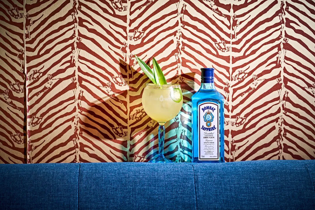  BOMBAY SAPPHIRE® NAMED THE OFFICIAL SPIRIT PARTNER OF JEAN-MICHEL BASQUIAT: KING PLEASURE© EXHIBITION  