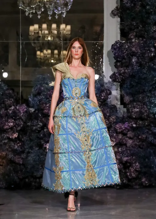 BOMBAY SAPPHIRE® AND CHRISTIAN SIRIANO LAUNCH A FIRST-OF-ITS-KIND COCKTAIL COUTURE COLLECTION FOR THE NEXT EVOLUTION OF THE BRAND’S ‘SAW THIS, MADE THIS’ CREATIVE CAMPAIGN