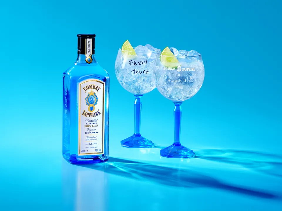 Bombay Sapphire_Bottle_Duo_FRANCE_Lifestyle_V3_A4.jpg