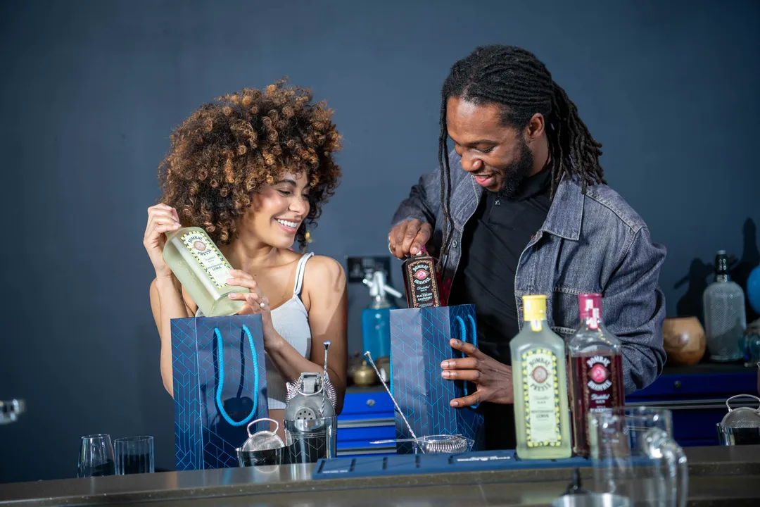BOMBAY SAPPHIRE® DISTILLERY CELEBRATES DECADE AT HISTORIC LAVERSTOKE MILL
