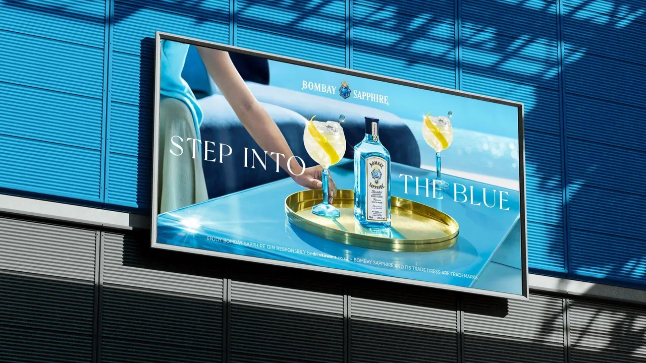 Bombay Sapphire SITB Insitu Secondary Image 2 48sh.jpeg