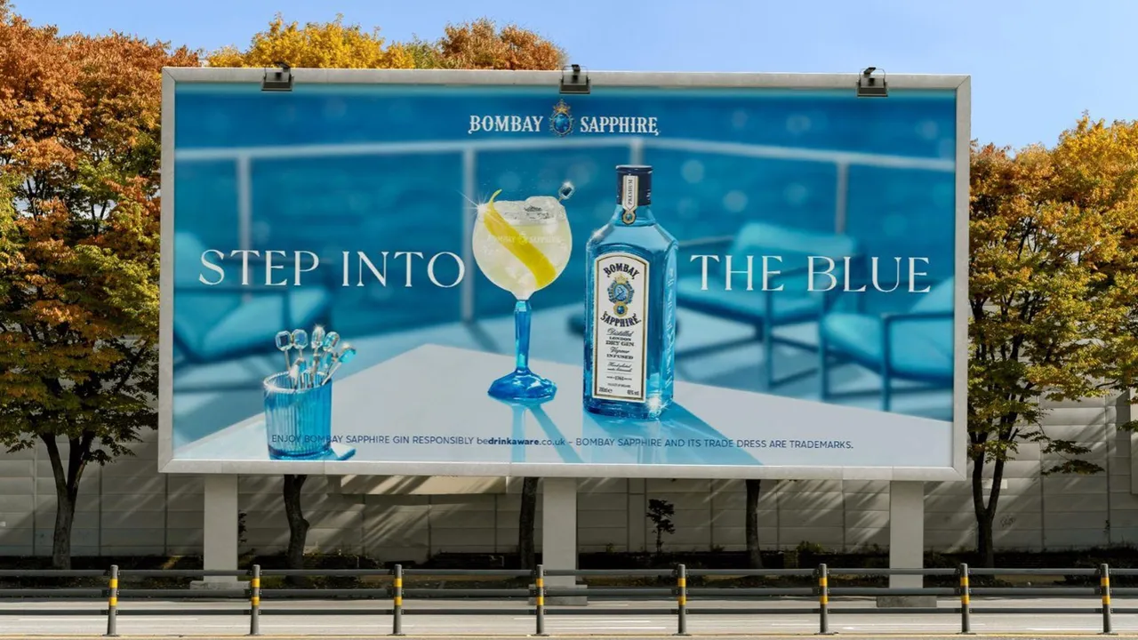 Bombay Sapphire SITB Insitu Secondary Image 3 48sh.jpeg