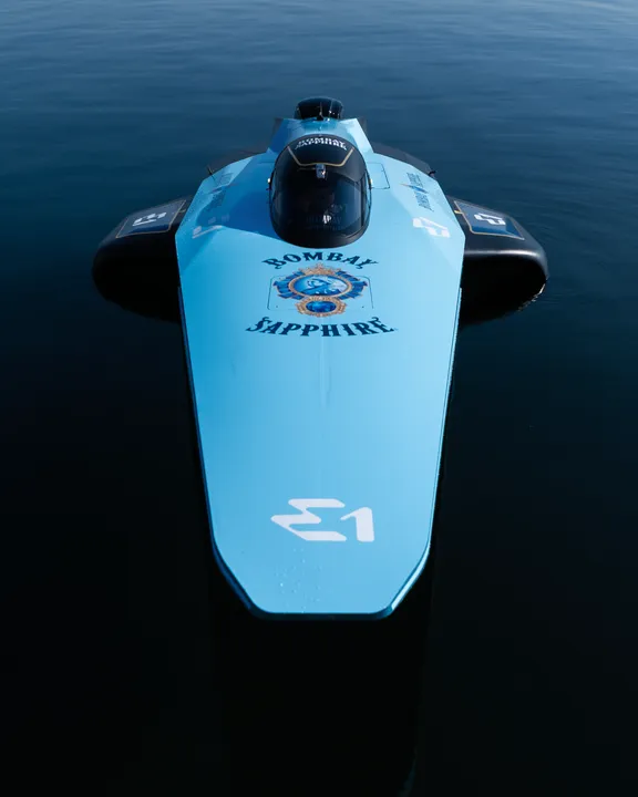 BOMBAY SAPPHIRE® ANNOUNCES ‘ELECTRIFYING’ GLOBAL PARTNERSHIP WITH E1 SERIES