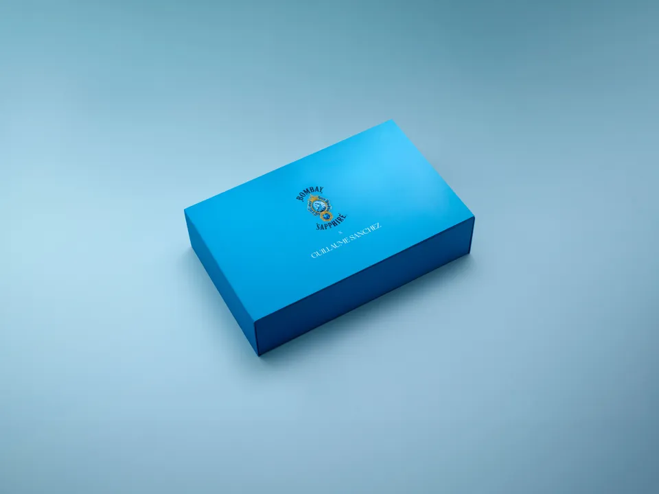 9220c1d7-23a4-4edc-9a09-43da2e2ab712-Coffret fermé.jpg