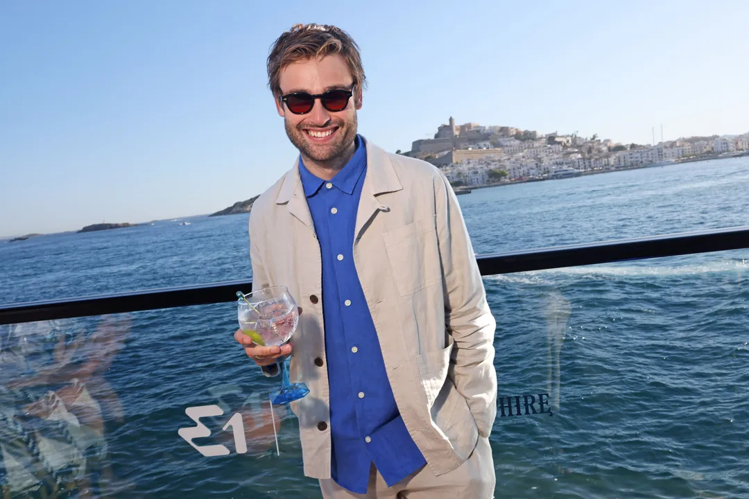 Douglas Booth011.JPG