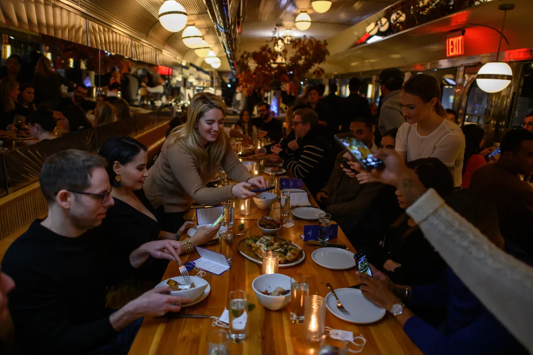 GREY GOOSE FRIENDSGIVING "DINER"