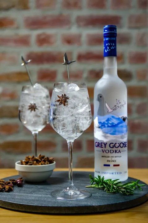 GREY GOOSE FRIENDSGIVING "DINER"