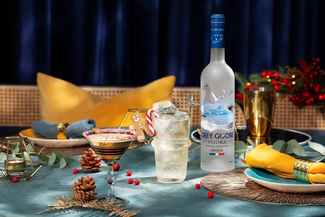CELEBRATE WITH ONLY THE BEST THIS SEASON:
GREY GOOSE® VODKA X GIZ ‘N’ GREEN LAUNCH THE FRIENDSMAS FEAST