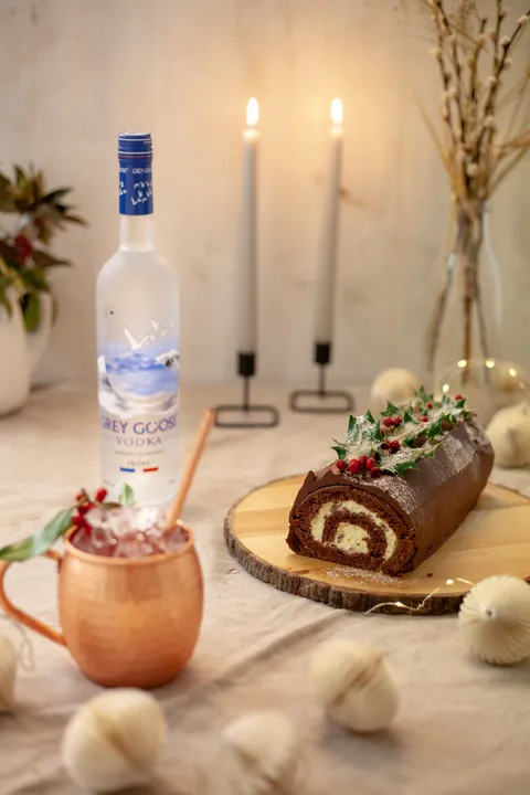 GREY GOOSE® VODKA AND TV BAKING STAR, MANON LAGRÈVE, CALL ON THE UK 
TO GET BAKING AND COCKTAIL-MAKING THIS CHRISTMAS 
