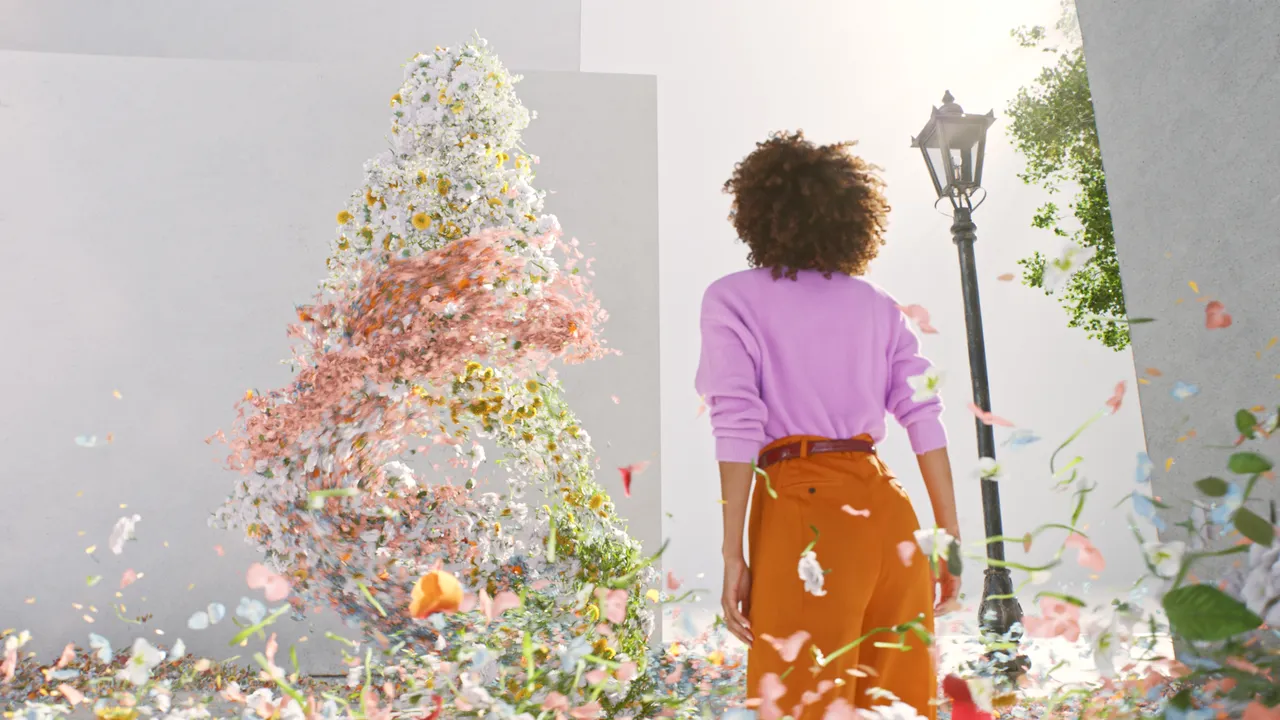 STEP INTO THE WORLD OF GREY GOOSE® ESSENCES