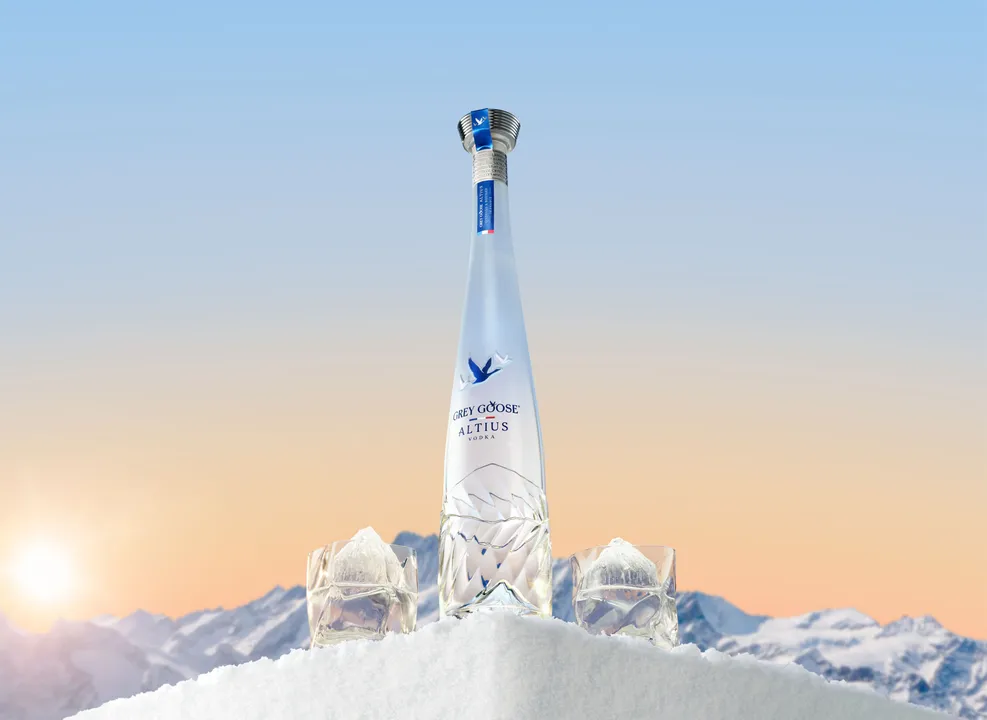Grey-Goose-Altius-Sunset-On-the-Rock.jpg