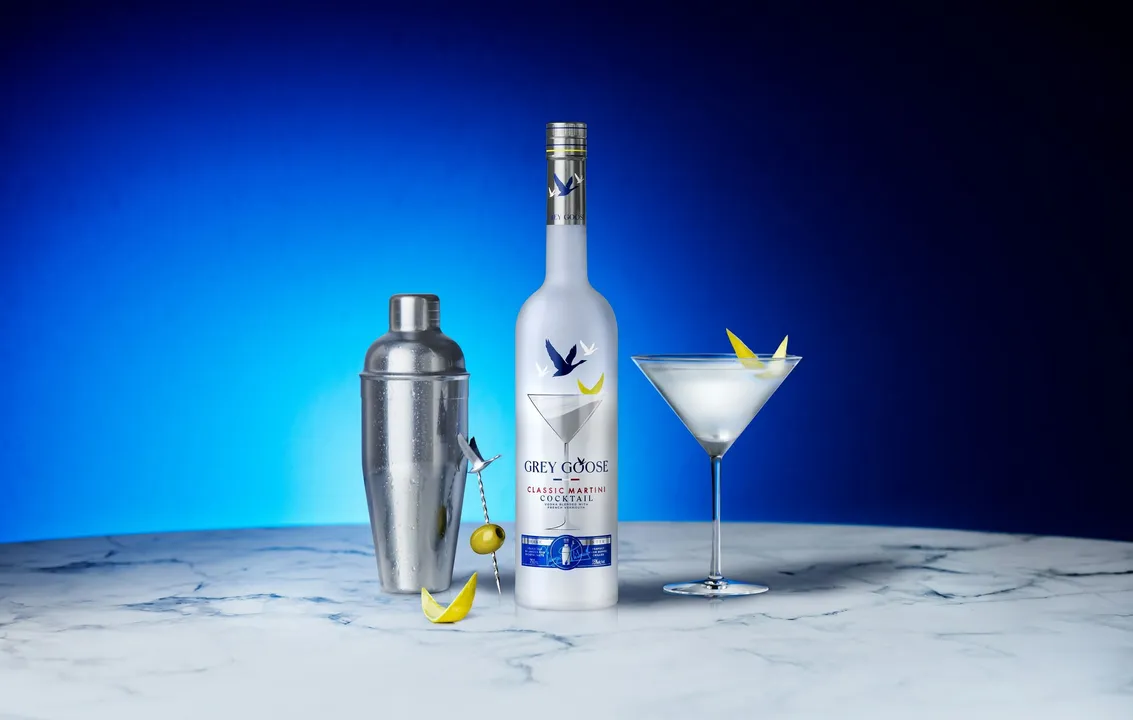 GREY GOOSE® VODKA INTRODUCES ITS FIRST BOTTLED MARTINI COCKTAIL TO BRING THE PERFECT POUR HOME