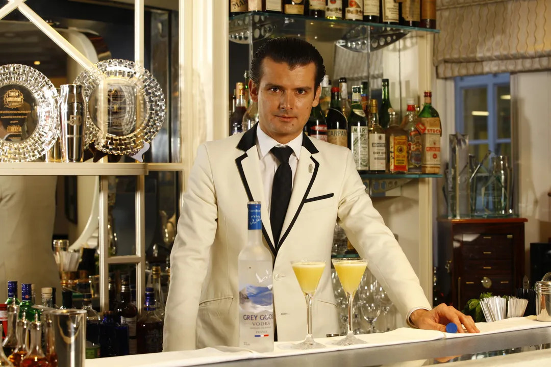 GREY GOOSE® PRESENTS THE 2017 FILM AWARDS SEASON COCKTAIL COLLECTION
