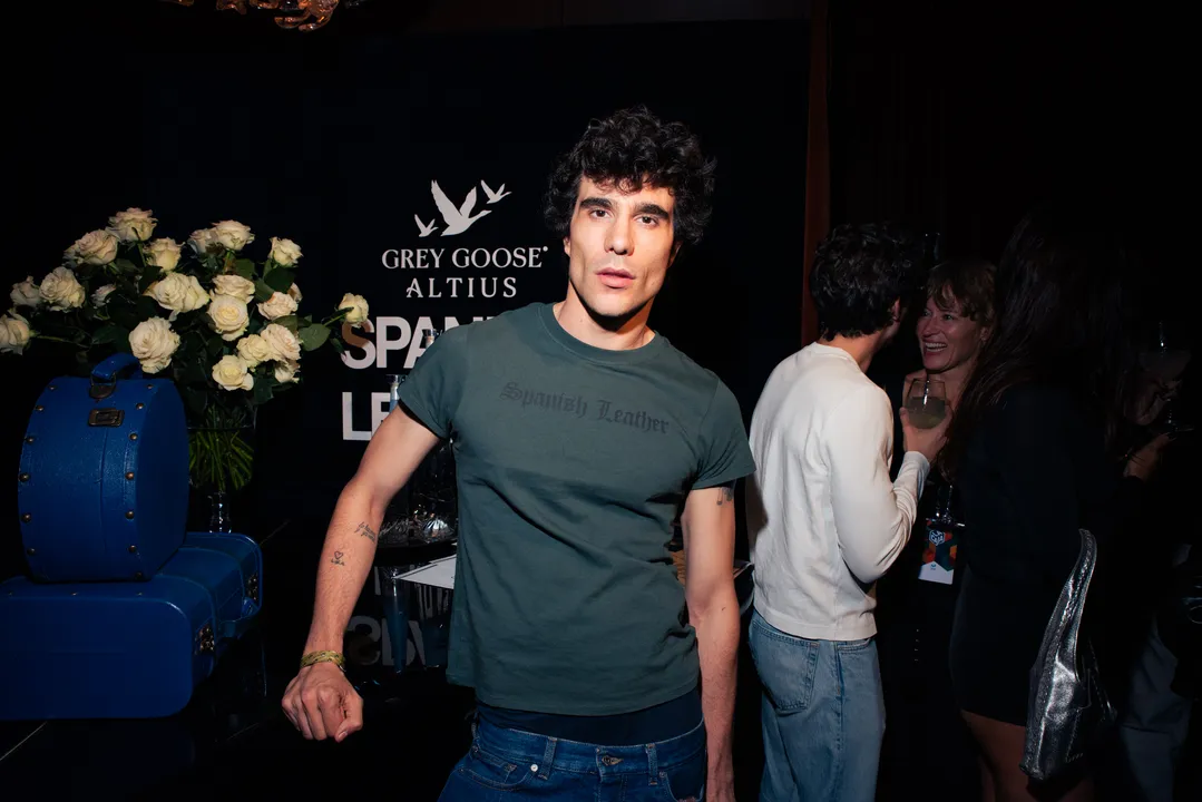 JAVIER CALVO.jpg